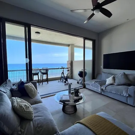 Beachfront 2Bd -Ocenview Terrace - Infinity Pool