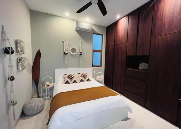 Beachfront 2bd -ocenview Terrace - Infinity Pool *